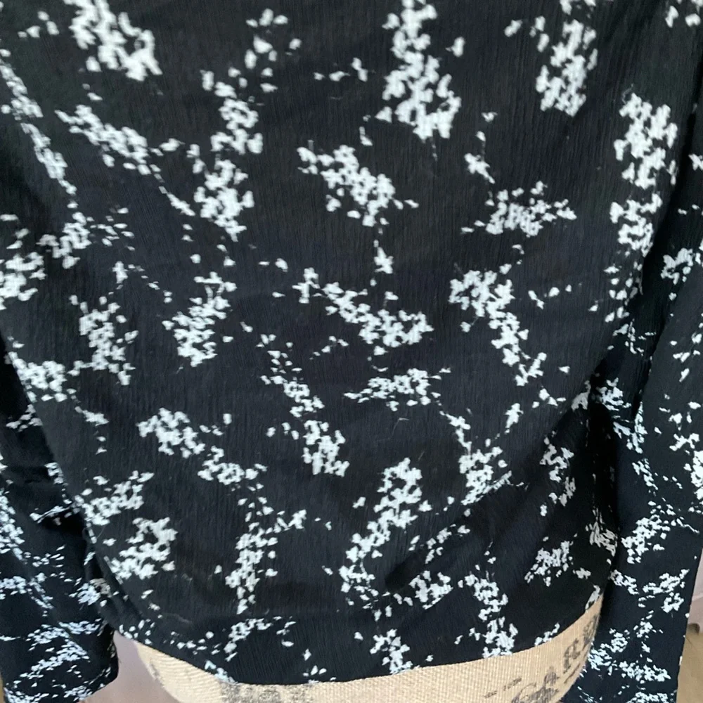Anthropologie black floral Sweetheart Top Puff Sleeve smocked Blouse Black  XL